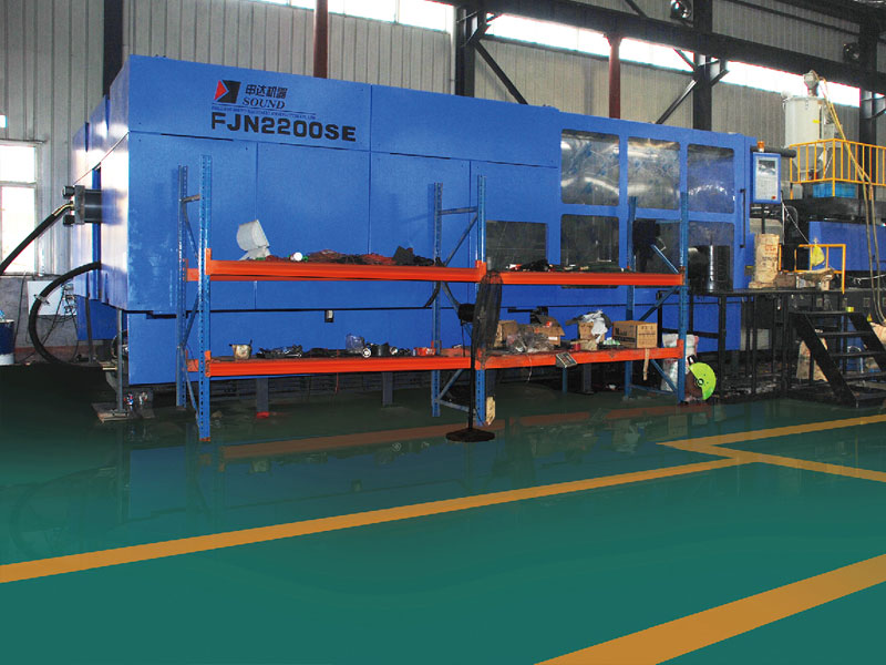 擁有完善的生產(chǎn)設(shè)備